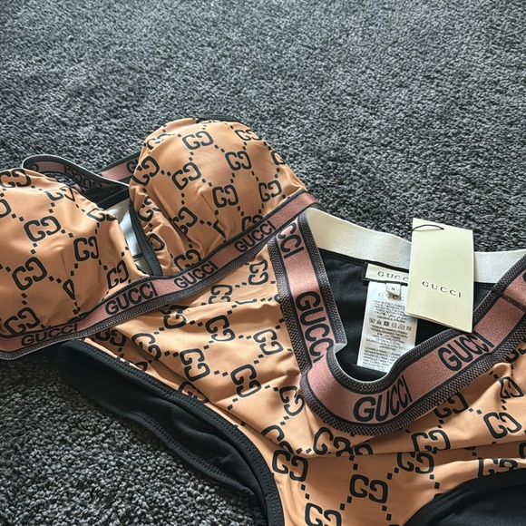 Luxury Designer Boutique Swim Set gucci - Picture 6 of 6